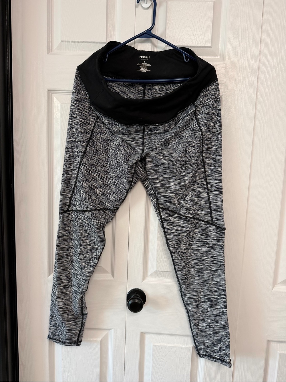 torrid Size 2 Black & Gray Space-Dye Active Leggings